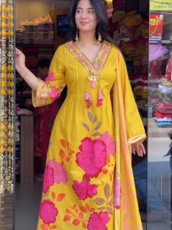Fommi Heavy Fancy gown set with Dupatta