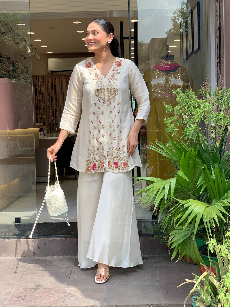 Gulnaar Embroidered Kurta Set for women