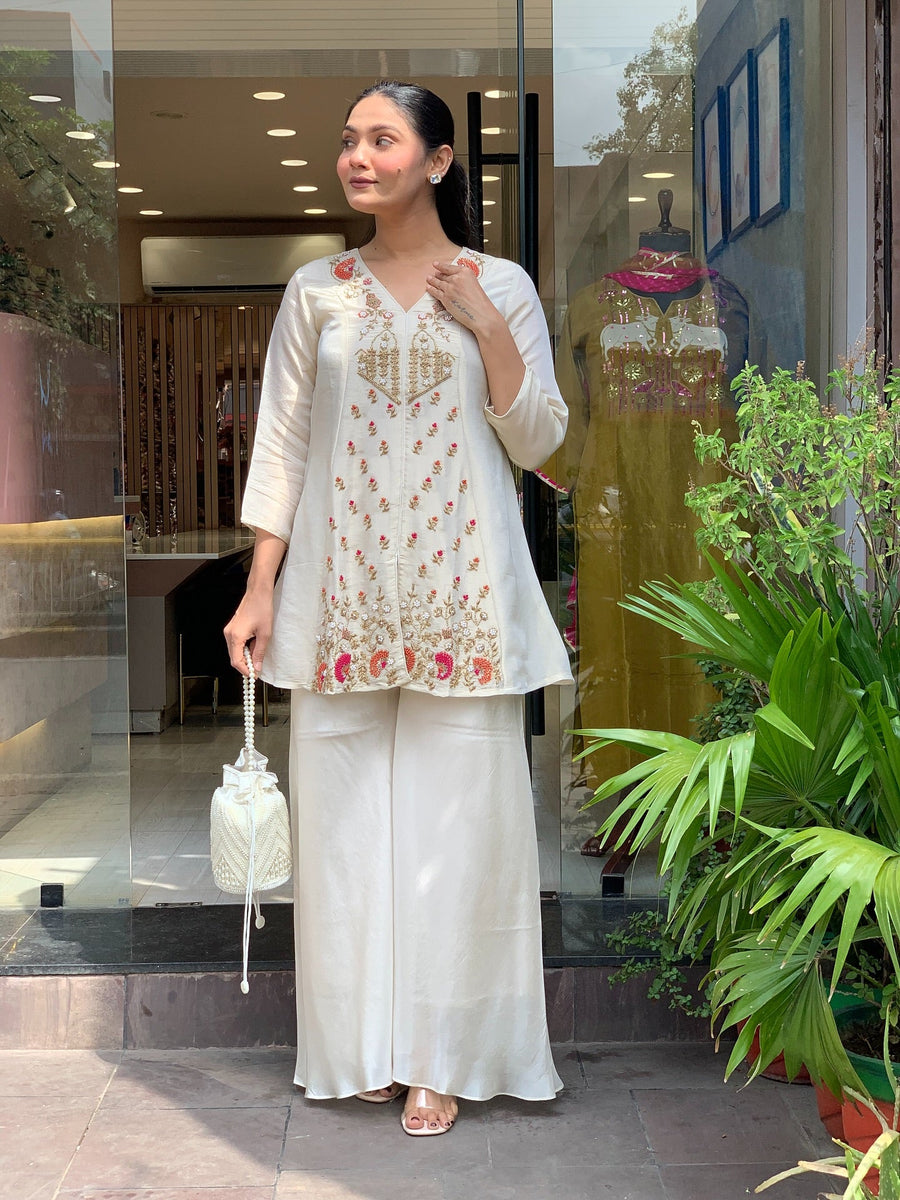 Gulnaar Embroidered Kurta Set for women